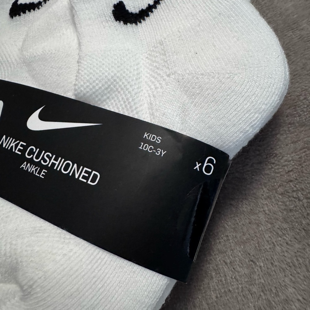Nike Cushioned Ankle Socks - White